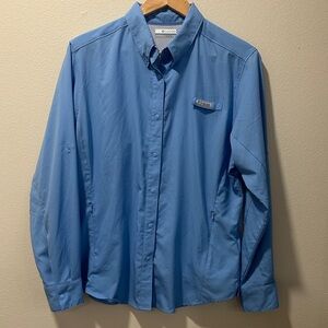 Columbia Light Blue Long-Sleeve “Fishing Shirt”  Button-Down Shirt